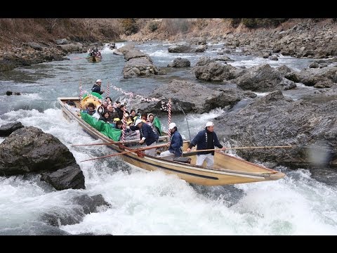 京都・保津川下りの川開き